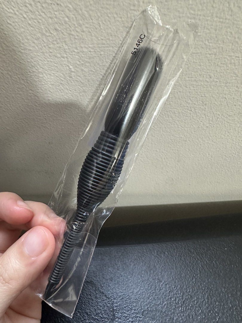 NARS Mini Yachiyo Brush (Category: Makeup) located in Cebu City. Submitted by cebucitybased (Listing ID 1455229266, Image 2). Description: .