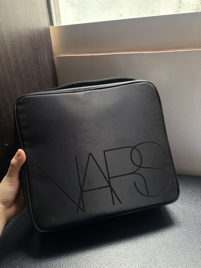 NARS Train Case (Category: Makeup) located in Cebu City. Submitted by cebucitybased (Listing ID 1455228142, Image 2). Description: Brand New Stored only NARS Train Case With brush Slots .