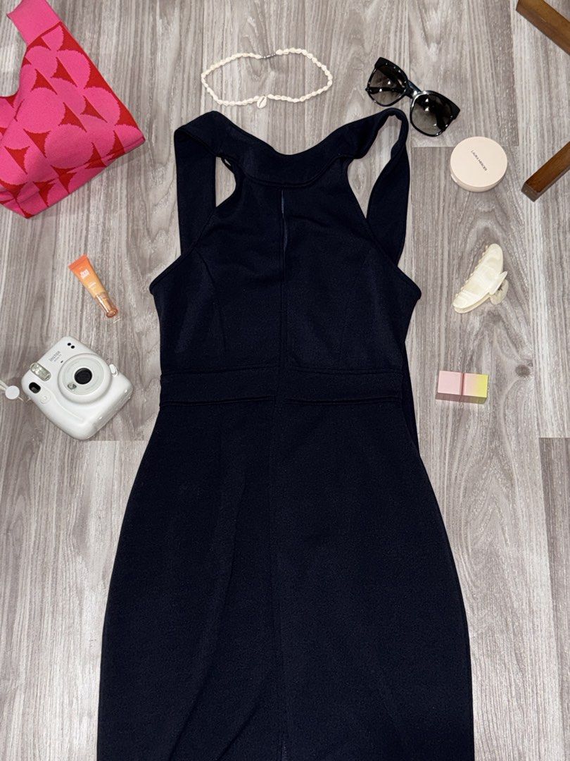Navy Blue Sleeveless Midi Dress (Category: Dresses) located in Imus. Submitted by kalisasent (Listing ID 1455308039, Image 2). Description: - Navy blue sleeveless midi dress .