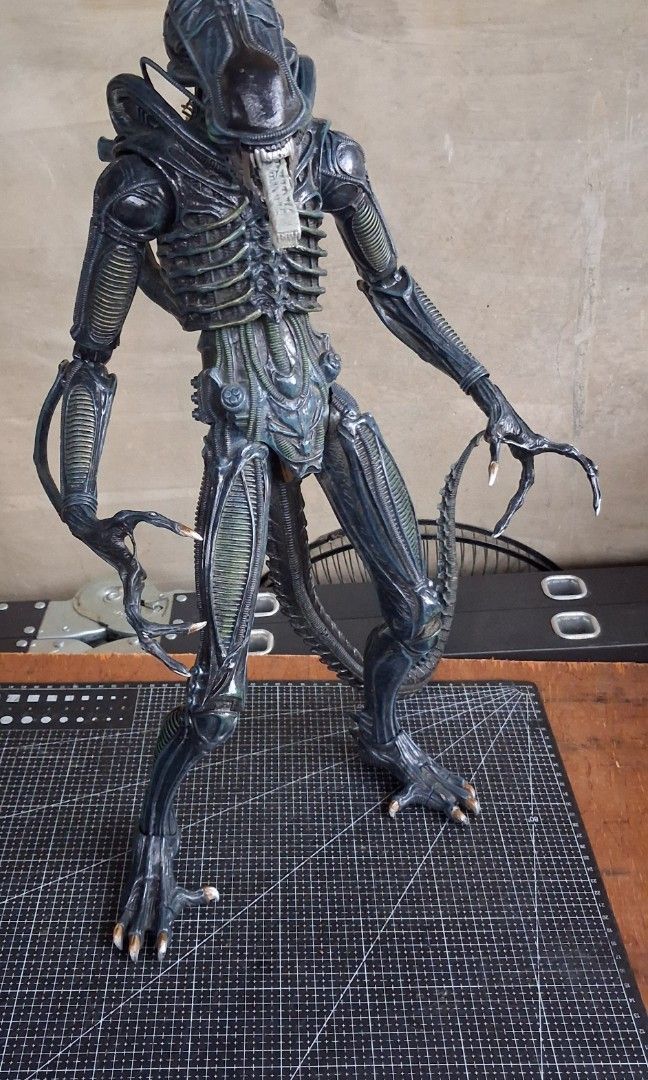 NECA 1/4 SCALE ALIEN XENOMORPH WARRIOR (Category: Figurines & Statues) located in Alcala. Submitted by delmidel121433 (Listing ID 1455140809, Image 2). Description: SALE!!! NECA 1/4 SCALE ALIEN XENOMORPH WARRIOR (ALIENS 30TH ANNIVERSARY) SELLING PRICE: P6,000 * REMARKS: ✔️ Authentic, No Box ✔️ Tight Joints ✔️ Stands 22" in height * Location: ALCALA, PANGASINAN 2425 * Mode Of Payment: THRU BPI QR CODE * Shipping Fee: PAID BY CUSTOMER / BUYER * PM 