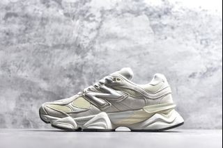 (Category: ) located in . Submitted by Outlet.Sneakers (Listing ID 1455202253, Image 1). Description: .