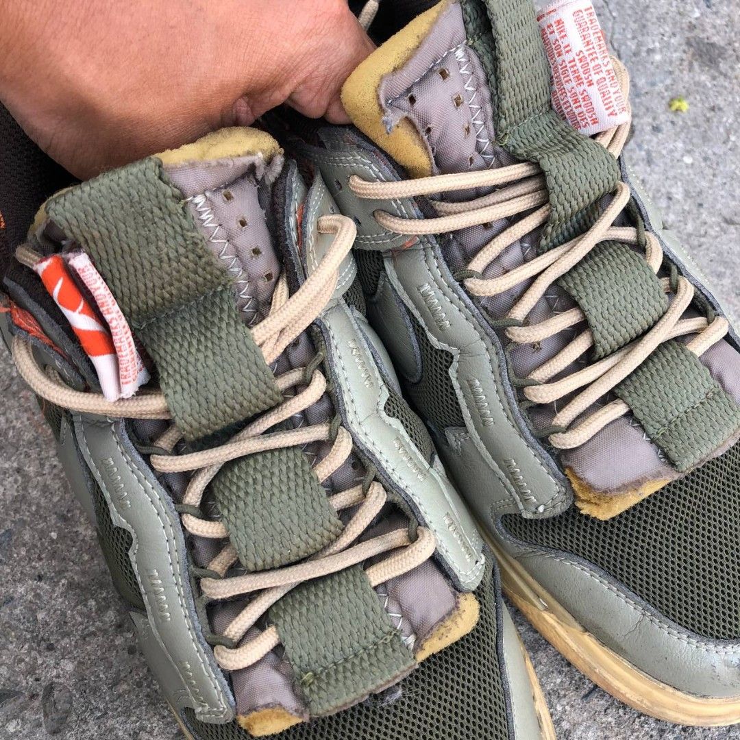 Nike Air Dunk Low Jumbo Olive (Category: Sneakers) located in Camiling. Submitted by thriftscape2024 (Listing ID 1455234329, Image 3). Description: Excellent Condition Color rate: 9/10 Issue: minimal scratch.