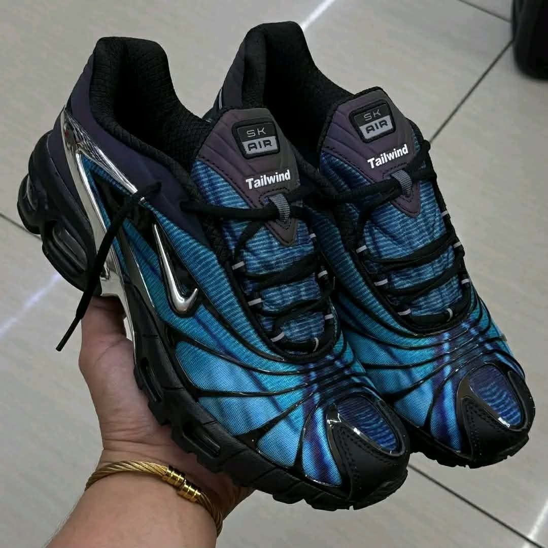 Nike Air max Tailwind (Category: Sneakers) located in Manila. Submitted by josier_181 (Listing ID 1455262092, Image 1). Description: Available now Ma'am/Sir Pm for more details Your order via lalamove COD or GCASH payment. Kung anong nasa post ko po yun po mismo ang dadating na item sa inyo 💯 Good quality and condition Thank you and God bless Womens Size Guide 5US - 36 EU/FR - 22CM 6US - 37 EU/FR - 23CM 6.5US - 37.5 EU/FR - 23.5CM 7US - 38 EU/FR