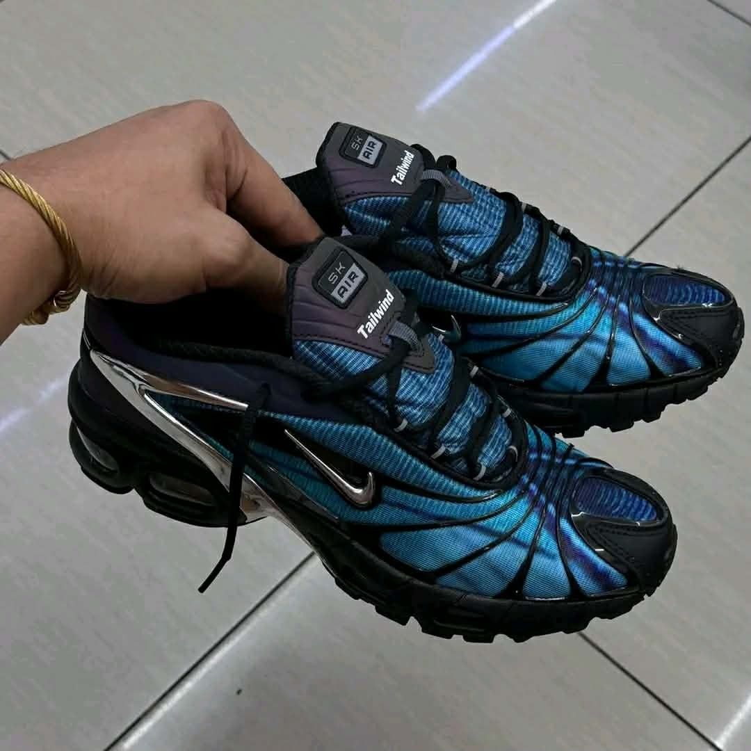 Nike Air max Tailwind (Category: Sneakers) located in Manila. Submitted by josier_181 (Listing ID 1455262092, Image 3). Description: Available now Ma'am/Sir Pm for more details Your order via lalamove COD or GCASH payment. Kung anong nasa post ko po yun po mismo ang dadating na item sa inyo 💯 Good quality and condition Thank you and God bless Womens Size Guide 5US - 36 EU/FR - 22CM 6US - 37 EU/FR - 23CM 6.5US - 37.5 EU/FR - 23.5CM 7US - 38 EU/FR