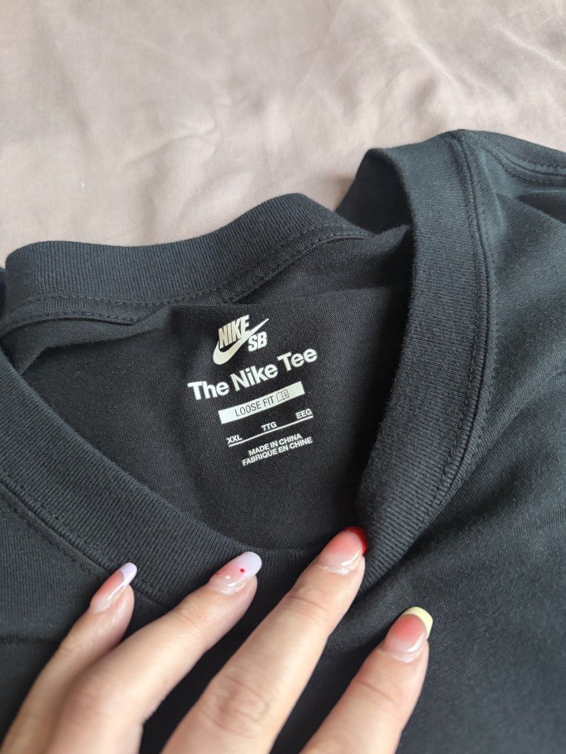 Nike SB basic (Category: Tshirts & Polo Shirts) located in Singapore. Submitted by llq88 (Listing ID 1455156572, Image 3). Description: Basic tee Buy 3 pcs Nike can make it to $20 each.