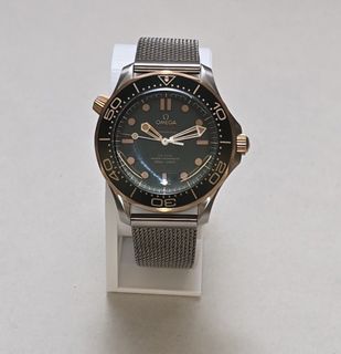 (Category: ) located in . Submitted by rhyswatchphil (Listing ID 1455224174, Image 1). Description: .
