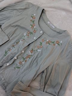 (Category: ) located in . Submitted by liyaa.preloved (Listing ID 1455245318, Image 1). Description: .