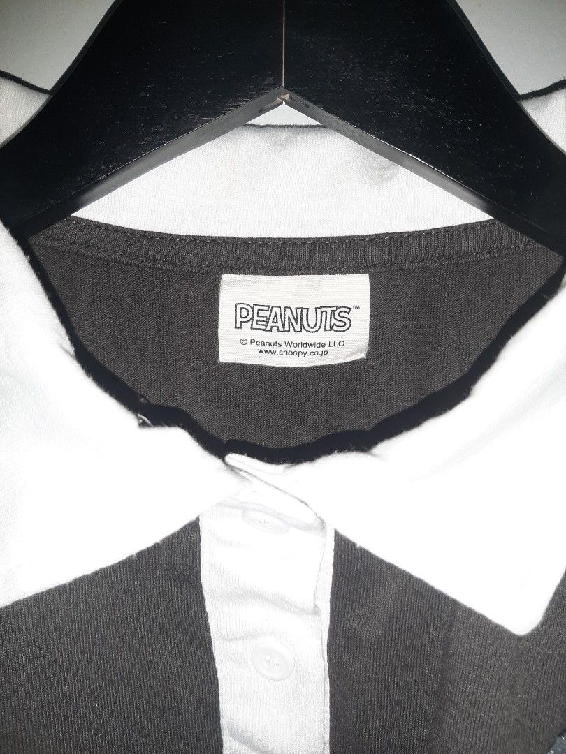 PEANUTS Dark Brown Polo Shirt (Womens) (Category: Shirts) located in Cavite. Submitted by dimesandthreadsph (Listing ID 1455291489, Image 2). Description: Take Note: Hindi ito pure cotton. 65% Polyester. 35% Cotton. Okay na okay pa ang condition. 9 over 10 condition. PEANUTS Dark Brown Polo Shirt (Womens) Price: 150ph Size: M Length: 19 Width: 20.5 - 21 Color Rate: 9/10 Good condition. No issue. No downpayment, no reservation. Color may vary due 