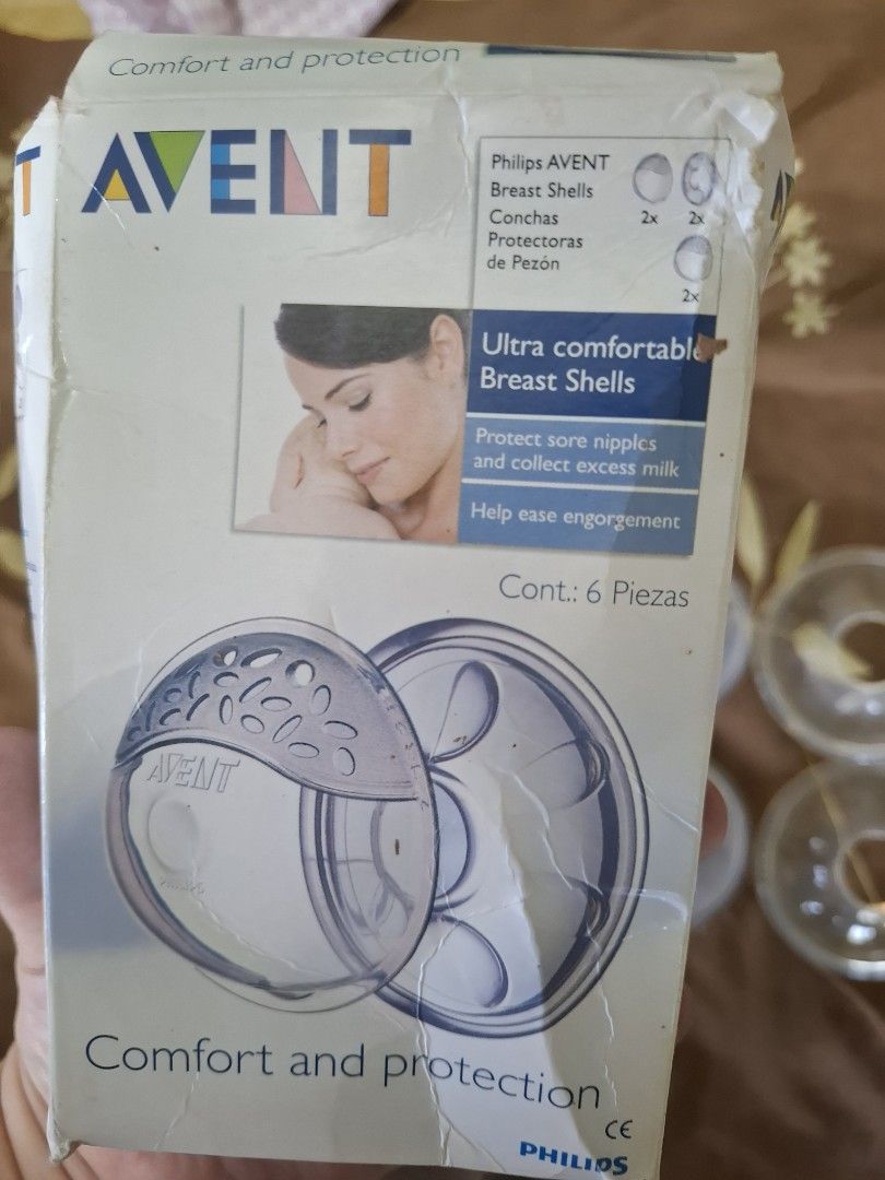 Philips Avent Ultra Comfortable Breast Shells (Category: Breastfeeding & Bottle Feeding) located in Davao. Submitted by skyefinds (Listing ID 1455207509, Image 3). Description: - Philips Avent Breast Shells (6 pieces) - Protects sore and cracked nipples - Collects leaking breast milk - Provides comfort and protection - Includes original packaging.