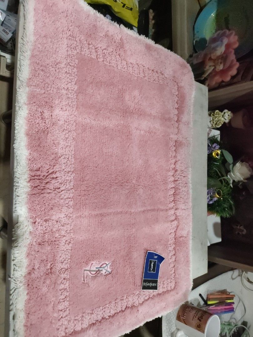 Pink Yves Saint Laurent bath mat (Category: Carpets, Mats & Flooring) located in Manila. Submitted by hunterherojapanjdm (Listing ID 1455289792, Image 1). Description: 1 Stock Available. MOD: J&T, Flash,LBC, Lalamove MOP:Bank Transfer, Gcash.
