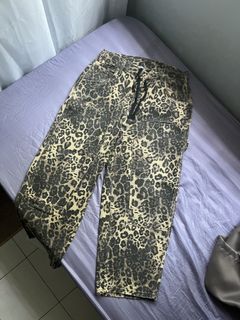(Category: ) located in . Submitted by apzsiuuthrift (Listing ID 1455197245, Image 1). Description: .
