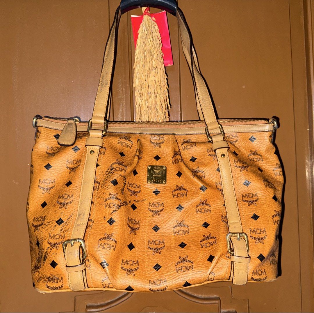 Preloved MCM Bag (Category: Luxury Bags & Wallets) located in Muntinlupa City. Submitted by ivy_1223 (Listing ID 1455231584, Image 1). Description: Preloved Original MCM No receipt, no dustbag Well used Slightly negotiable.