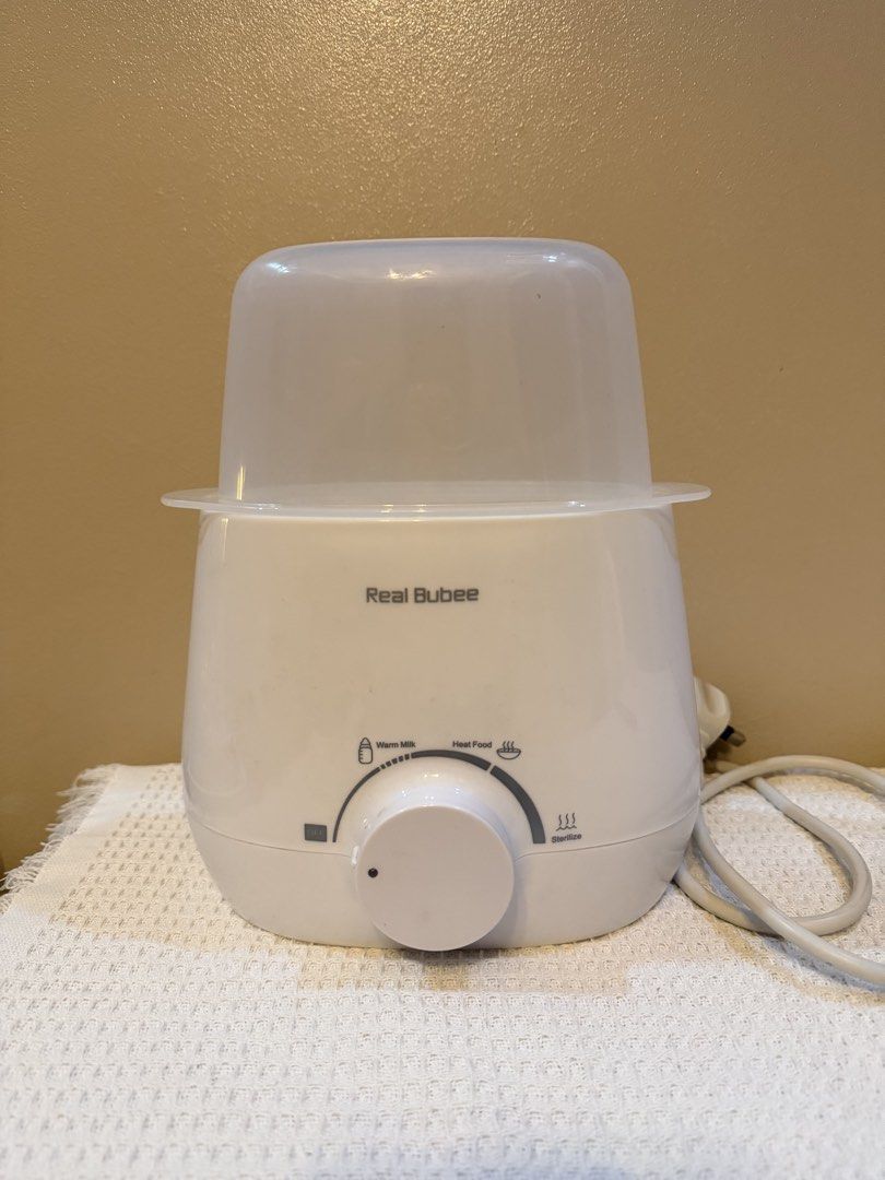 real bubee bottle warmer (Category: Breastfeeding & Bottle Feeding) located in Quezon City. Submitted by 89d880b481efe96149932945693e81 (Listing ID 1455287563, Image 1). Description: Real Bubee baby bottle warmer - good as new for lalamove or shipping LAST PRICE POSTED.