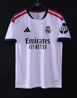 (Category: ) located in . Submitted by calcio_sport_jersey (Listing ID 1455283982, Image 1). Description: .