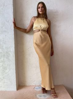 (Category: ) located in . Submitted by plsbuymyclothesplz (Listing ID 1455294242, Image 1). Description: .
