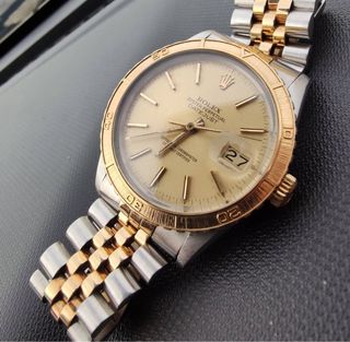 (Category: ) located in . Submitted by fitribrandedwatches (Listing ID 1455317806, Image 1). Description: .