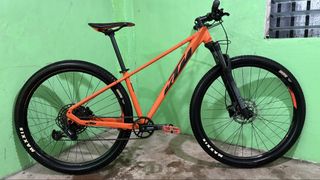 (Category: ) located in . Submitted by bike_n_sell (Listing ID 1455149539, Image 1). Description: .