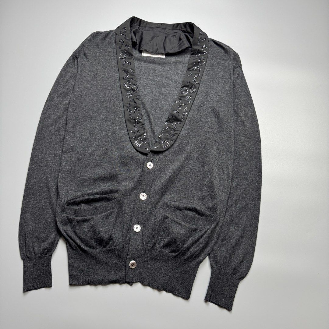 Sacai - Beaded Lapel Collar - Cardigan (Category: Luxury Apparel) located in Quezon City. Submitted by japon_rose (Listing ID 1455321671, Image 3). Description: READ DESCRIPTION FIRST BEFORE YOU START A DEAL GUARANTEED AUTHENTIC ❗️ Womens/ Sacai - Beaded Lapel Collar - Cardigan Color: Black Size: 2 on tag (Best fit to large womens) Length: 26 Width: 20 Shoulder: 20.5 Sleeves: 24.5 Hem: 12 (MEASURED IT BY INCHES) 9.5/10 overall condition In excell