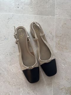 (Category: ) located in . Submitted by ela.singapore (Listing ID 1455224597, Image 1). Description: .