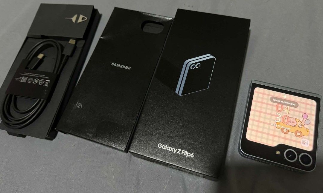 SAMSUNG FLIP 6 512GB (Category: Announcements) located in Caloocan City. Submitted by quinnnatha63205 (Listing ID 1455228797, Image 1). Description: FOR SALE SAMSUNG FLIP 6 512GB COMPLETE WITH BOX AND CHARGER....
