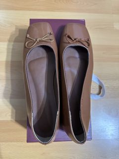 (Category: ) located in . Submitted by onegirlscloset (Listing ID 1455262838, Image 1). Description: .