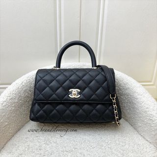 (Category: ) located in . Submitted by brands_lover (Listing ID 1455163277, Image 1). Description: .