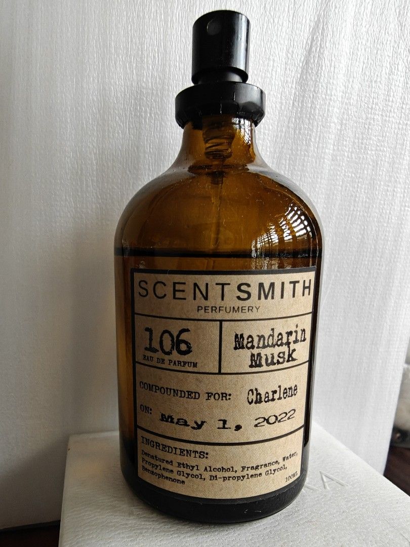 Scentsmith scent smith mandarin musk (Category: Fragrance & Deodorants) located in Makati City. Submitted by ly12eb (Listing ID 1455154238, Image 1). Description: Bought here in carousell Around 75% to 80% full... Pls see pic No cap Rfs: nice scent but looking to try other scents, maybe ME brands.