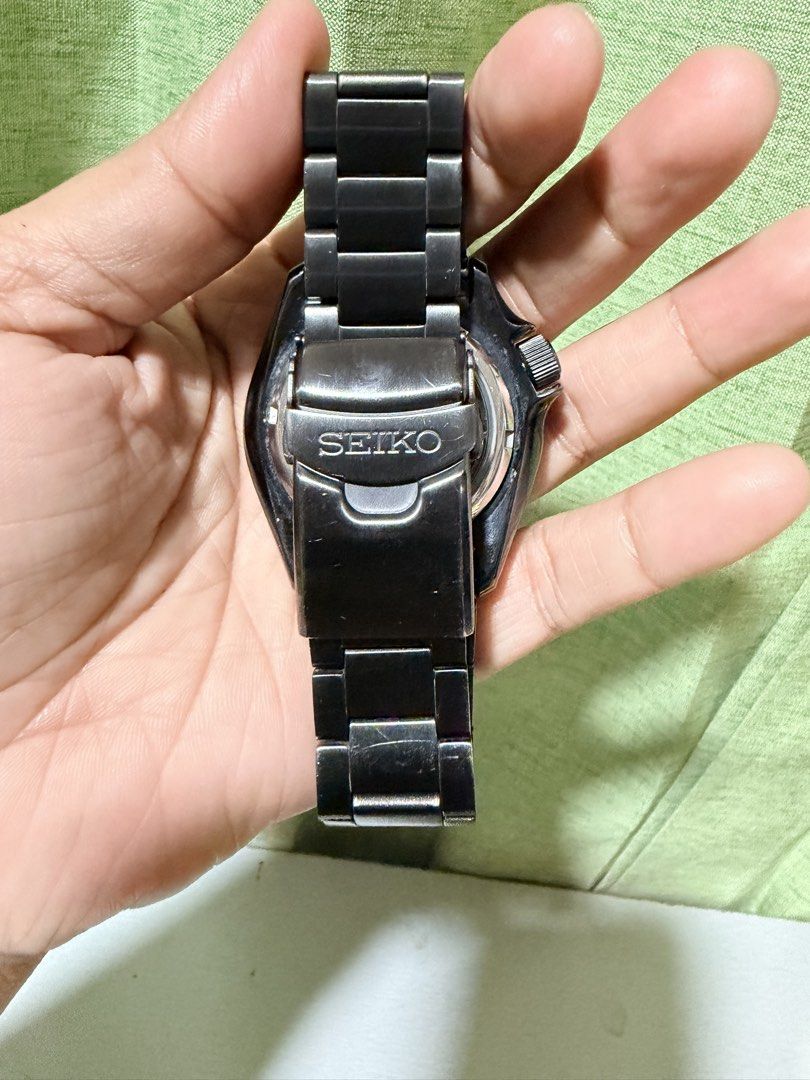 Seiko 5 Automatic Black Stainless Steel Watch (Category: Men's Watches) located in Makati City. Submitted by tybexpress (Listing ID 1455265404, Image 3). Description: - Seiko 5 Automatic Watch - Stainless steel bracelet - Day and date display - Rotating bezel - Ideal for everyday wear - Selling because it's not worn often.