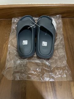 (Category: ) located in . Submitted by dylanlim249 (Listing ID 1455237483, Image 1). Description: .
