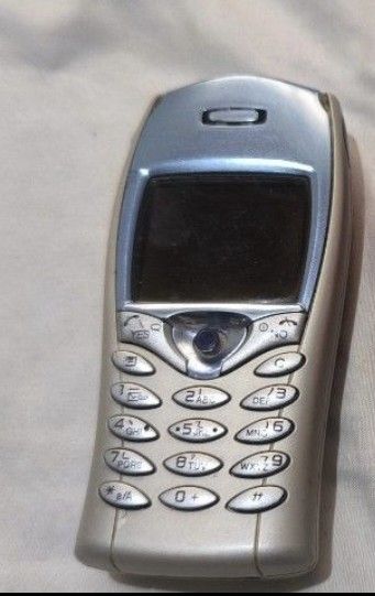 Sony ericsson t68i phone (Category: Android Others) located in Quezon City. Submitted by braytworld (Listing ID 1450352290, Image 1). Description: - Sony Ericsson t6i , ideal for collectors. - retro design. - Perfect for display or nostalgic use. considered def unit and battery( battery is not working) only globe network before for sale 1150.