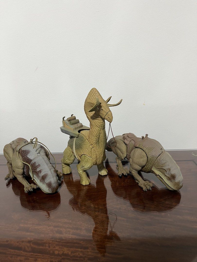 Star Wars! (Category: Toy Figures) located in Singapore. Submitted by nickmartin87 (Listing ID 1455257513, Image 1). Description: Star Wars lot! All for $35! Only used for display! In great condition! Not for fussies! .