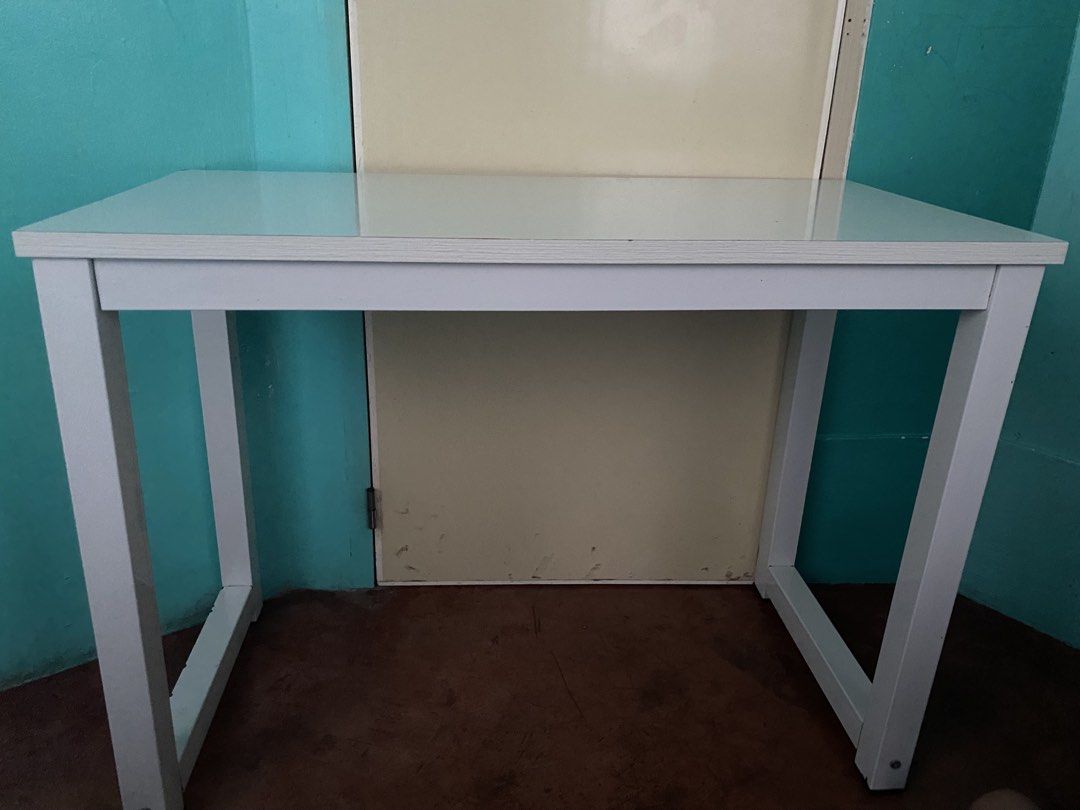 Study table (Category: Other Kitchenware & Tableware) located in Bulacan. Submitted by fynthrift (Listing ID 1455273192, Image 1). Description: No issues Bulacan📌.