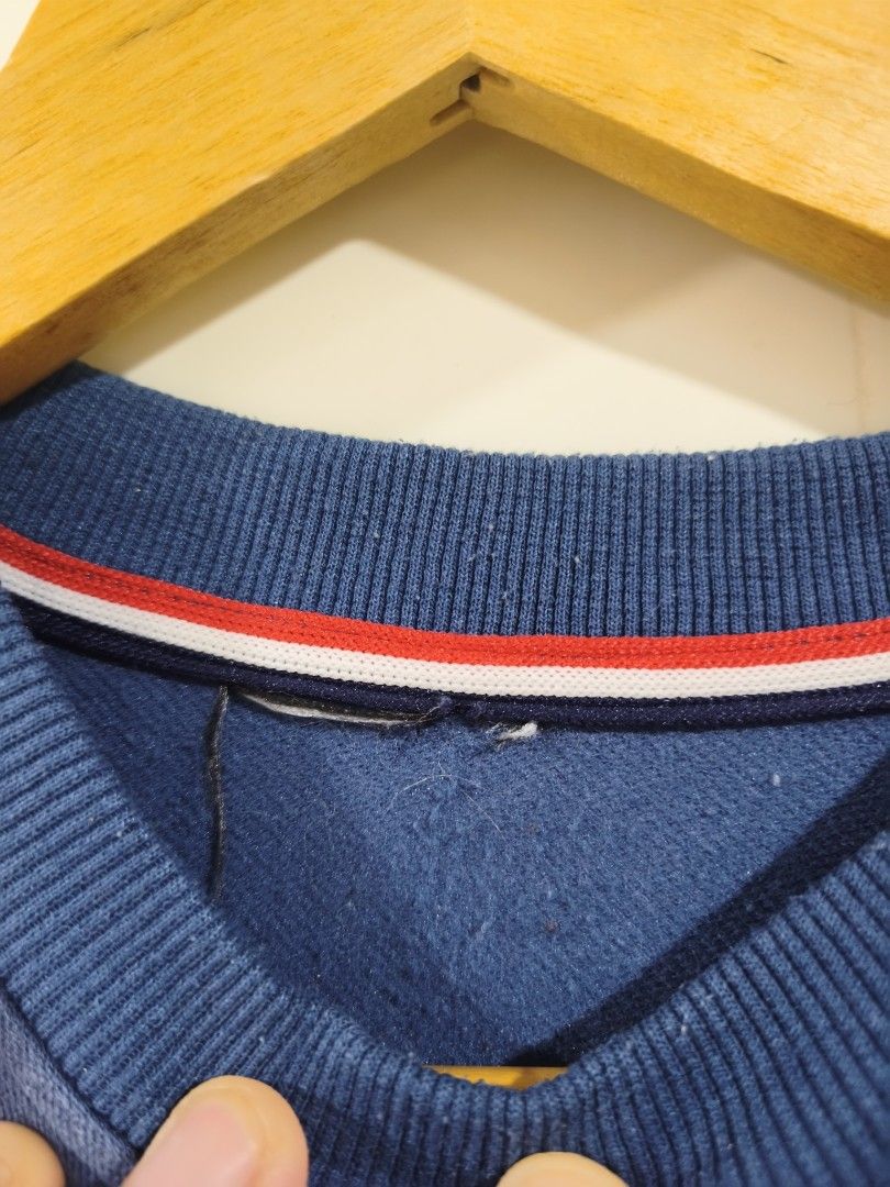The North Face Blue Cotton Sweatshirt (Category: Babies & Kids Fashion) located in Iloilo. Submitted by daddy_declutter (Listing ID 1455318289, Image 3). Description: L 21 x W 17 Blue crewneck sweatshirt from The North Face. Features the classic logo on the front and a larger logo on the back. Made from 100% cotton. Ribbed cuffs and hem. Great for casual wear..