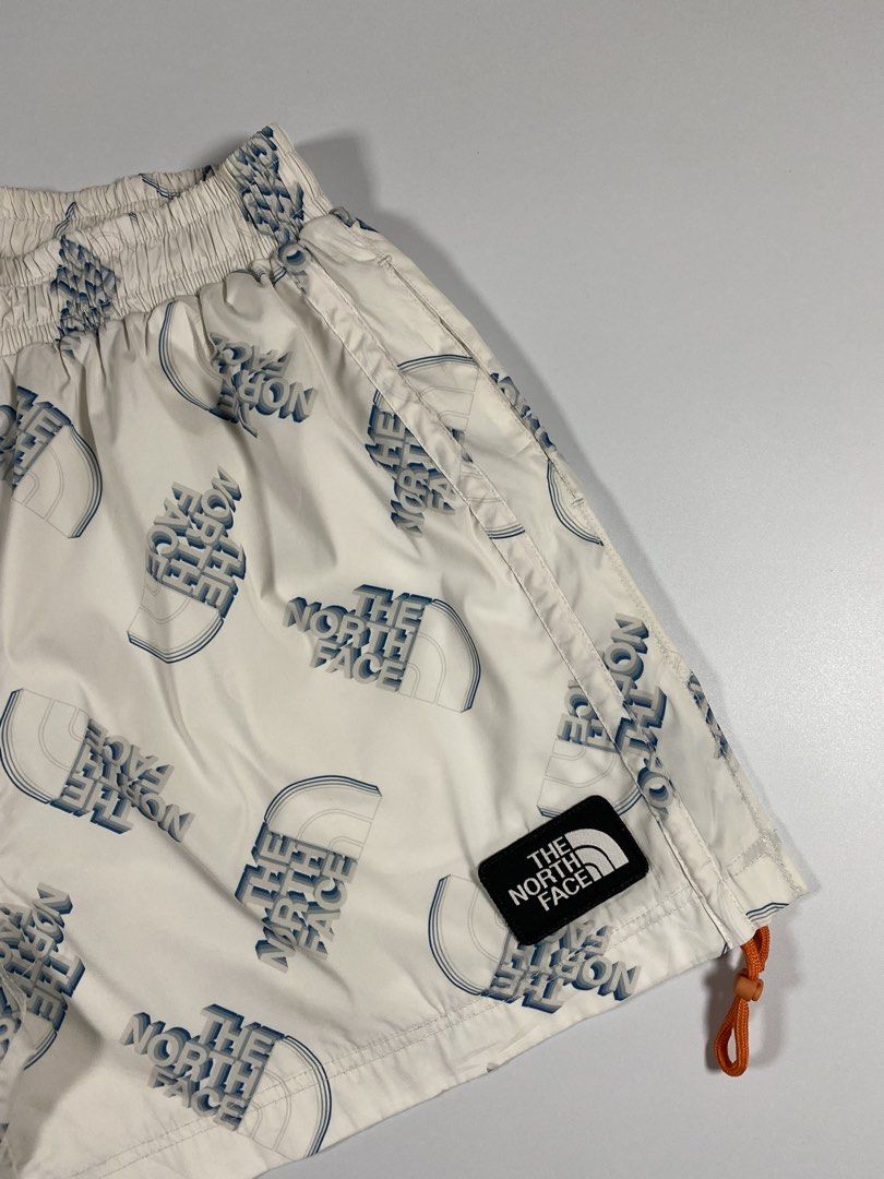 The North Face Nylon Shorts Womens (Small) (Category: Activewear) located in Porac. Submitted by pepasoutdooressentials (Listing ID 1455294761, Image 3). Description: The North Face Nylon Shorts Womens (Small) - Windproof material - Water repellent (DWR) - Comfortable elastic waistband for free movement Dimension Width: 26-34" (Stretchable) Length: 15" Leg opening: 13.5" Condition: Excellent Issue: None See pics for more details Color may vary du