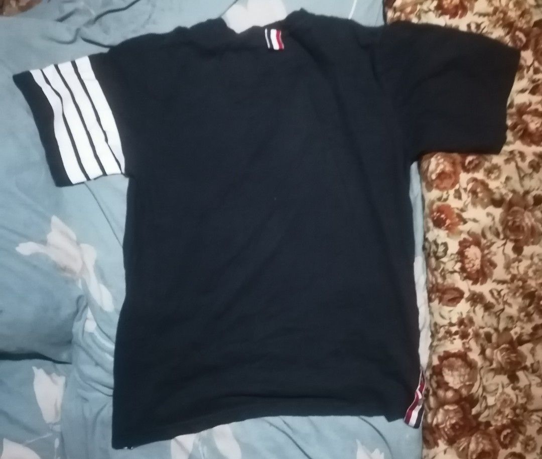 Thom browne (Category: Tshirts & Polo Shirts ) located in San Carlos City. Submitted by apyogone (Listing ID 1455210988, Image 2). Description: Thom browne Size 2 Excellent condition No issue Color rate 9.9.