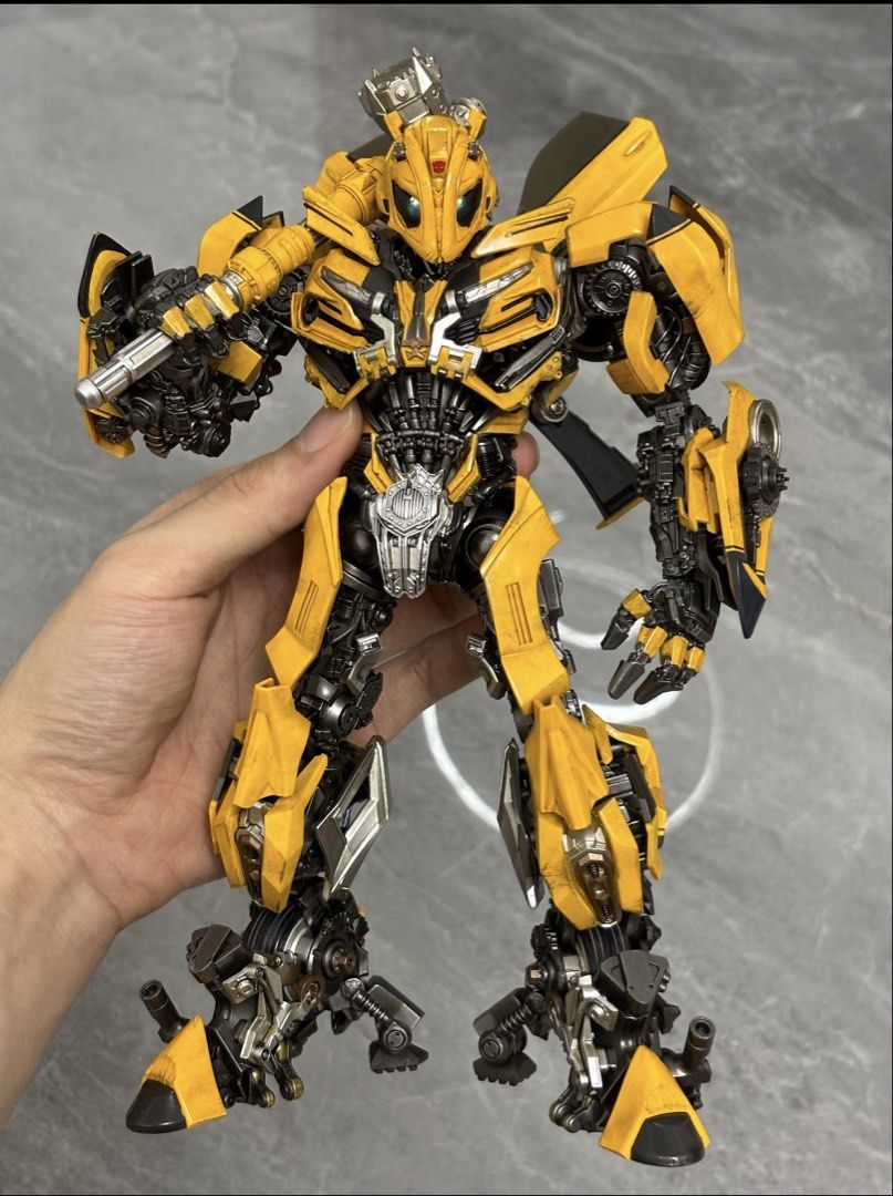 Threezero Bumblebee (Category: Toy Figures) located in Singapore. Submitted by silverbird-7d86 (Listing ID 1455144775, Image 2). Description: Displayed only. Good condition, lights working with box .