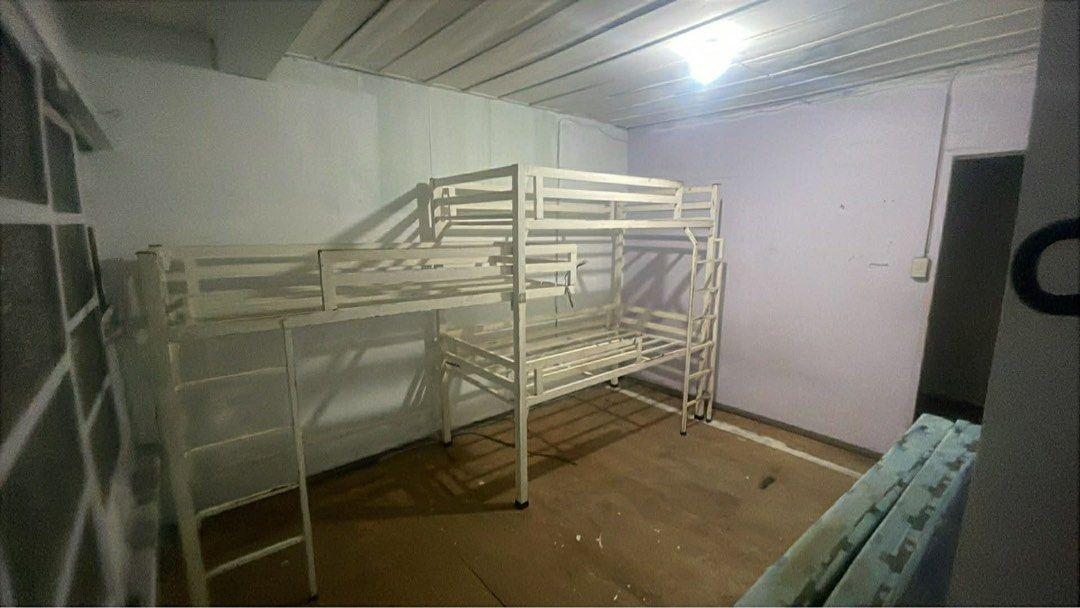 Triple Deck Bed (Category: Bed Frames & Mattresses) located in Manila. Submitted by alldayshoppinggirl (Listing ID 1455152716, Image 2). Description: Triple deck bed Collapsible Easy to assemble No screw needed.