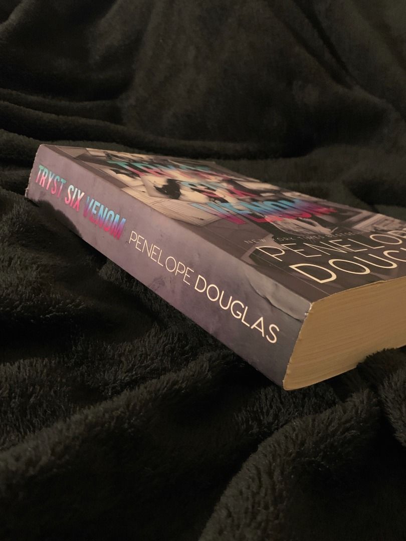 Tryst Six Venom by Penelope Douglas (Paperback) (Category: Storybooks) located in Porac. Submitted by contrapasso (Listing ID 1455282526, Image 3). Description: Tryst Six Venom by Penelope Douglas (Paperback) 💸 P550 + shipping fee - Some creasing on the cover edges due to handling (see photos). - Aside from that, the rest of the book is in great condition! The pages are clean and the binding is solid. No annotations and folds. RFS: Decluttering 