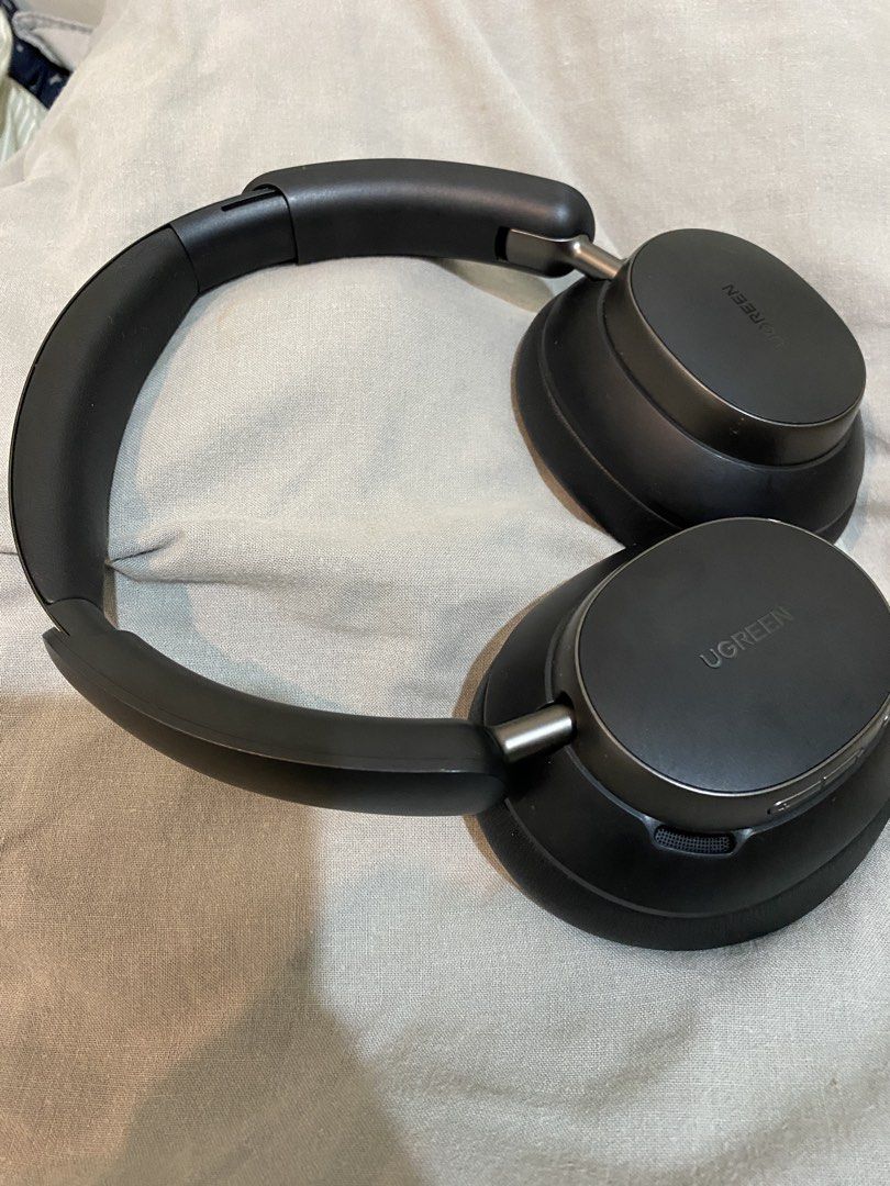 UGREEN STUDIO PRO HEADPHONE (Category: Headphones & Headsets) located in Caloocan City. Submitted by bmmm_cruz (Listing ID 1455294880, Image 2). Description: Purchased last month Without any performance flaws, only cosmetics. Sobrang ganda ng sounds.