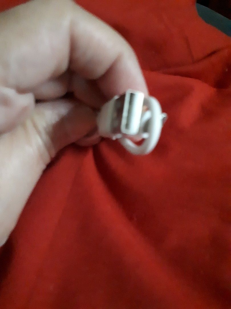 Usb chaegee micro sd (Category: Chargers & Cables) located in Quezon City. Submitted by secretluxuryshop (Listing ID 1455152358, Image 1). Description: .