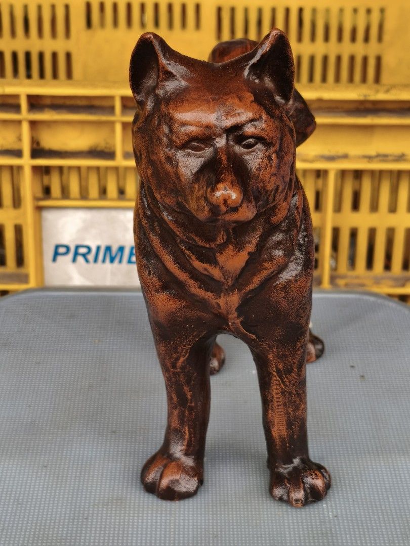 Vintage Style Dog Figurine - Brown (Category: Figurines & Statues) located in Manila. Submitted by yumeko_27 (Listing ID 1455190592, Image 2). Description: - Unique dog statue with a cool, rustic brown finish. - Ideal for displaying on shelves or tables. - Adds character and charm to any room. - Approximately the size of a small dog..