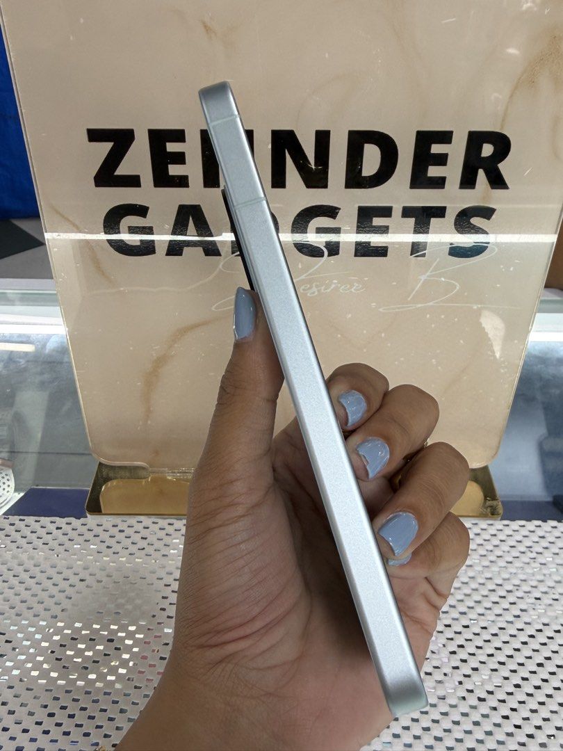 VIVO X200 FE 12/512GB OPENLINE (GLOBAL VERSION) (Category: Vivo) located in San Juan City. Submitted by desireebayal96 (Listing ID 1455196888, Image 2). Description: VIVO X200 FE * DUAL SIM * OPENLINE BOTH PHYSICAL SIM * 12/512GB * 50MP * 6500mAh * 120Hz * 100% BATTERY HEALTH * 98% SMOOTH * NO ISSUE * NO HISTORY OF REPAIR * UNIT ONLY (UNIT FROM PAWNSHOP) OPEN FOR COD SAME DAY DELIVERY PLUS SHIPPING FEE MESSAGE ME DIRECTLY FOR MORE INFO Store loca