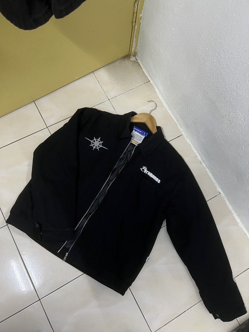 Work jacket (Category: Coats, Jackets and Outerwear) located in Sungai Petani. Submitted by madkalll0412 (Listing ID 1455321125, Image 1). Description: Lokal indonesia Condition 7/10 Anything just pm.
