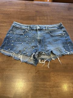 (Category: ) located in . Submitted by myclothesdefineme (Listing ID 1455194896, Image 1). Description: .