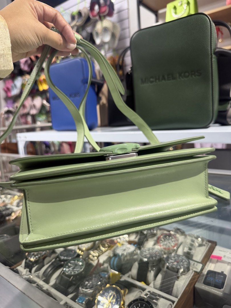 10,900 (Category: Luxury Bags & Wallets) located in Gapan. Submitted by anneelisse (Listing ID 1455460628, Image 3). Description: coach retail 2way bag brandnew with tah, dustbag loc: Gapan Nueva ecija blue app: Elisha’s Mix branded Items.