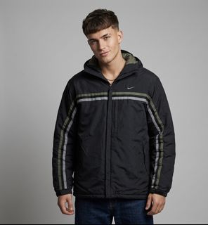 (Category: ) located in . Submitted by y2k.luxury.streetwear.outdoor (Listing ID 1455473143, Image 1). Description: .