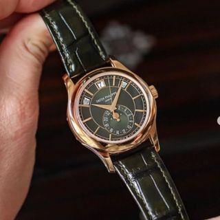 (Category: ) located in . Submitted by 0000watchcollectsg (Listing ID 1455356233, Image 1). Description: .
