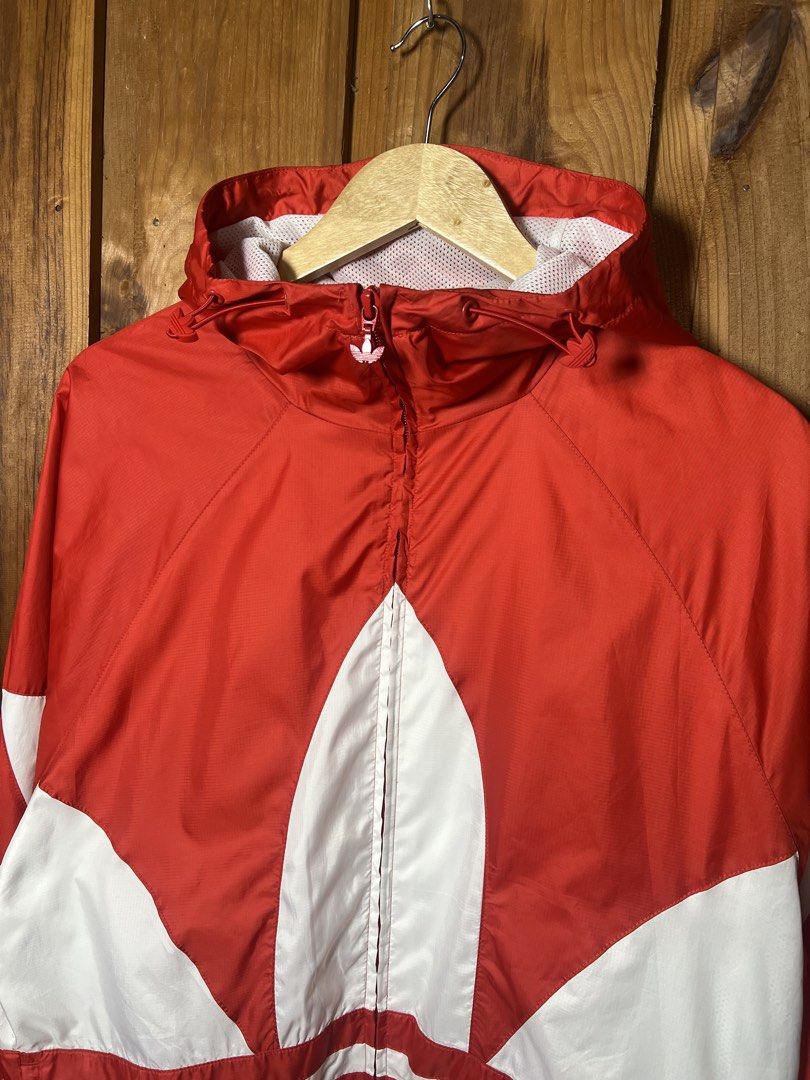 Adidas Big Trefoil Windbreaker (Category: Coats, Jackets and Outerwear) located in Baguio. Submitted by kAzuMi41 (Listing ID 1455407624, Image 3). Description: Adidas Big Trefoil Windbreaker Small Oversize fit Large 9/10 Condition .