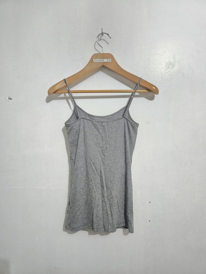 Aeropostale Grey Stretch Tank Top M/M (Category: Sleeveless) located in Quezon City. Submitted by eivan____orong (Listing ID 1455327192, Image 2). Description: - Grey tank top from Aeropostale - Made with comfortable stretch fabric - Features thin straps and a scoop neckline - Subtle Aeropostale logo on the side - Versatile for layering or wearing alone - Easy to pair with any outfit - (26L x 14W) xs - small fittings.