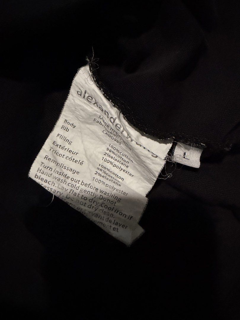 Alexander Wang Black Acid Wash Longsleeve (Category: Coats, Jackets and Outerwear) located in Santa Rosa. Submitted by vicchamp (Listing ID 1455426410, Image 3). Description: 31x23.